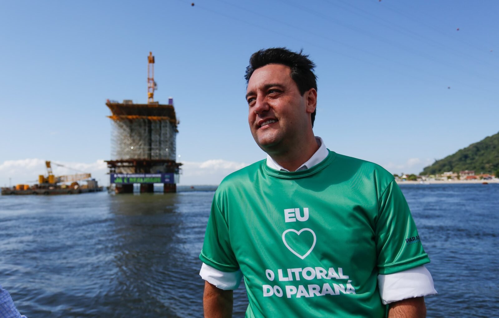 Do sonho à realidade: Governador Ratinho Junior visitou canteiro de obras da Ponte de Guaratuba que alcançou 50% de conclusão 17 1000189713