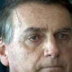 Bolsonaro chorando