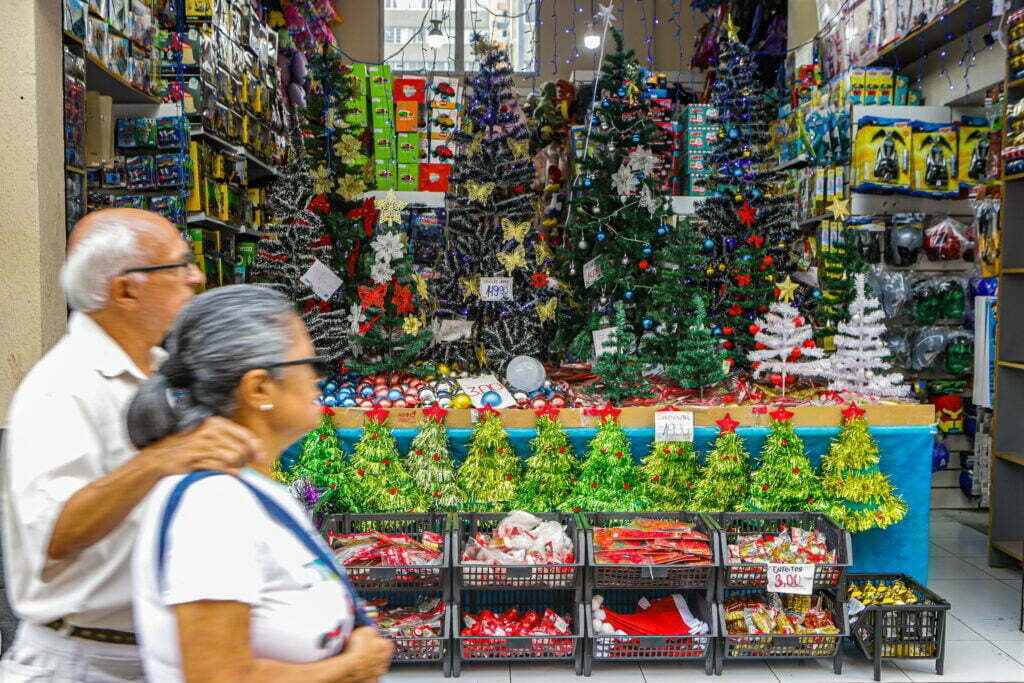 Polícia Civil orienta cidadãos sobre cuidados nas ruas durante as compras de Natal 2 Polícia Civil orienta cidadãos sobre cuidados nas ruas durante as compras de Natal