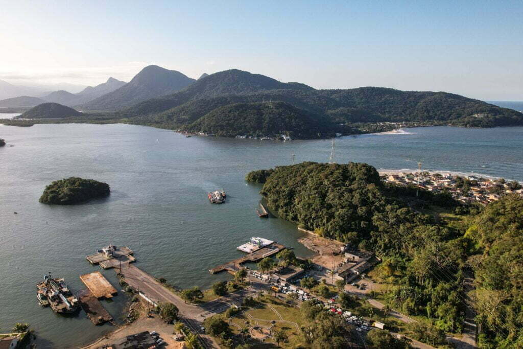 Terceiro ferry boat retorna à baía de Guaratuba