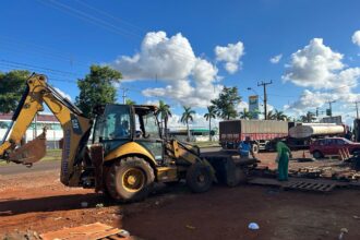 Acampamento patriota de caminhoneiros no G10