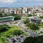 Centro Cívico de Curitiba onde estão os edifícios do Tribunais de Justiça, Tribunal de Contas, Palácio Iguaçu, Palácio das Araucarias, Assembléia Legislativa, Museu Oscar Niemeyer e a Praça Nossa Senhora de Salette.