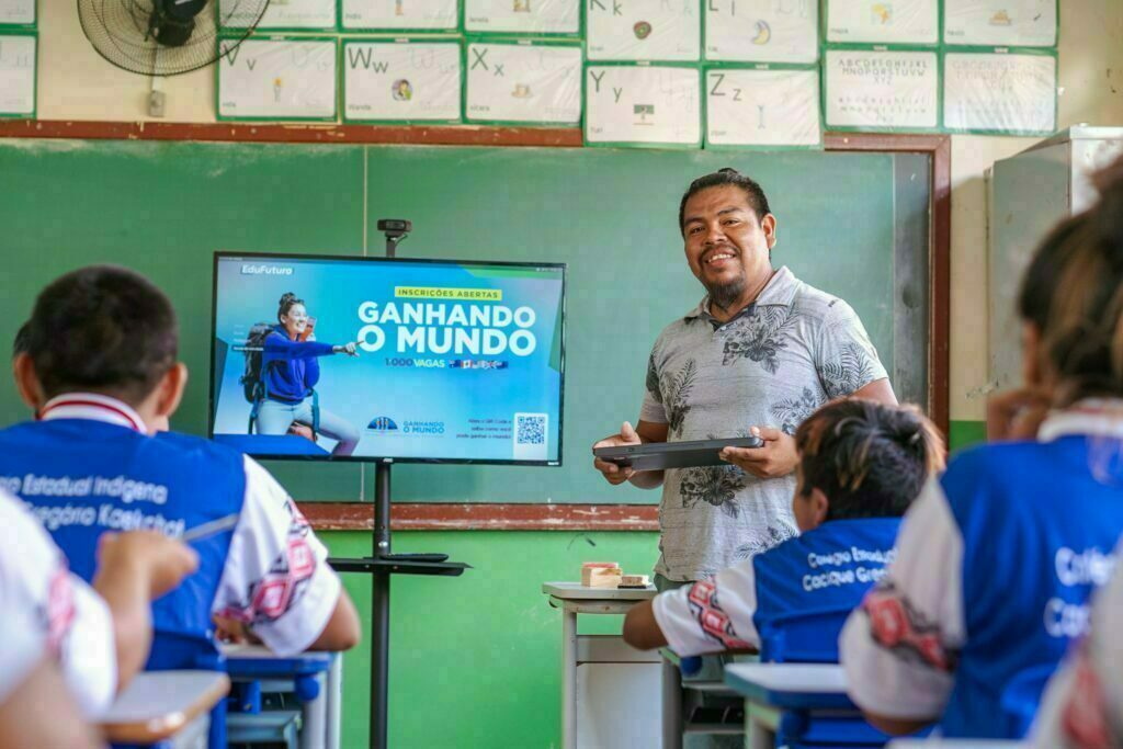 Colégio indígena de Manoel Ribas ganha quadra coberta e novo espaço de cozinha e refeitório