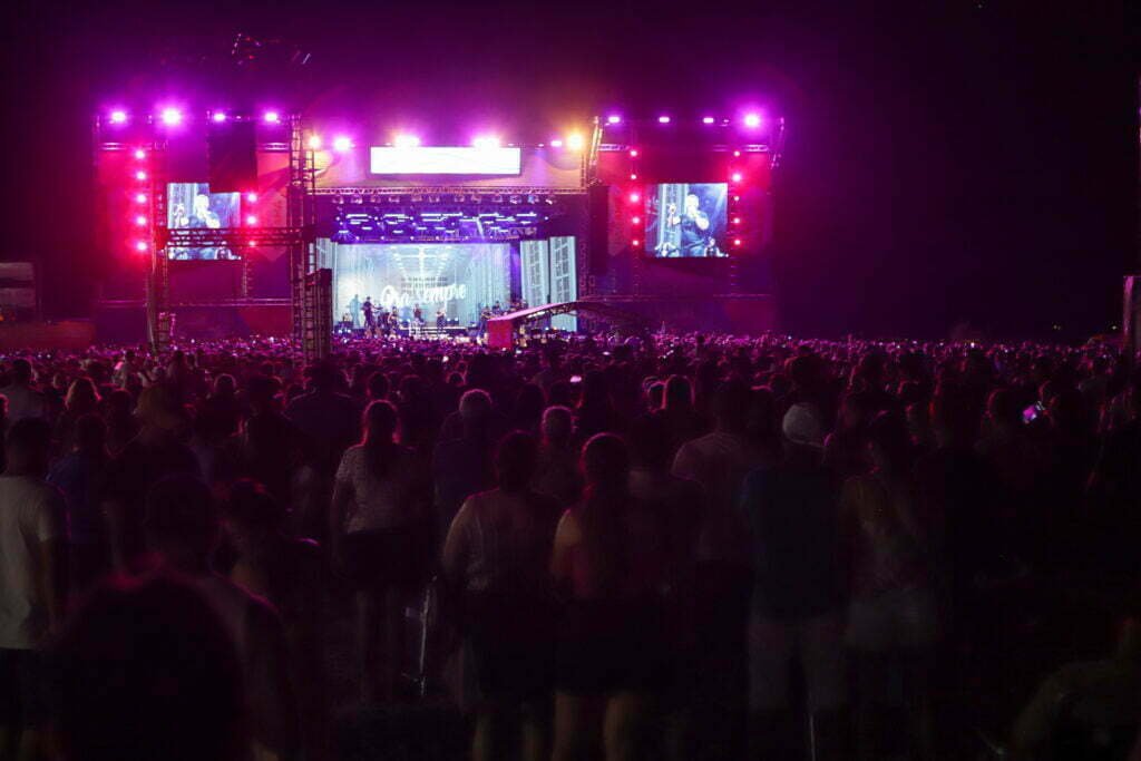 Eduardo Costa e Alemão do Forró levam multidões em shows no Litoral 7 eduardo costa foto rdziura 9632