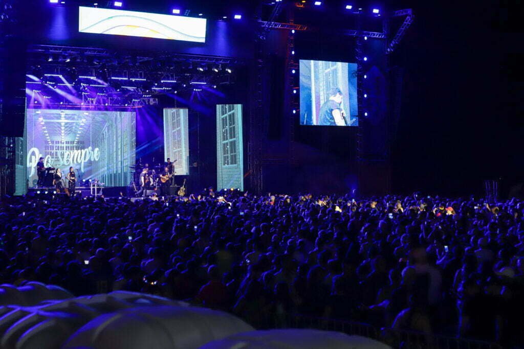 Eduardo Costa e Alemão do Forró levam multidões em shows no Litoral 6 eduardo costa foto rdziura 9654