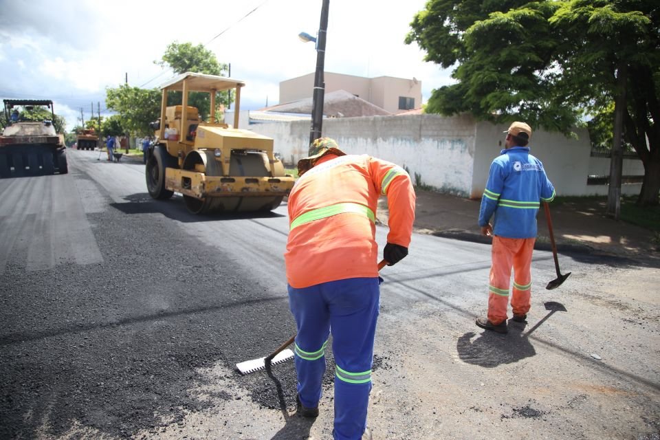 Prefeitura inicia recapeamento asfáltico em 5 bairros na região Norte 4 gd 414f03d6c170
