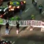 Manifestantes fecham acessos ao Aeroporto de Congonhas em protesto contra Lula