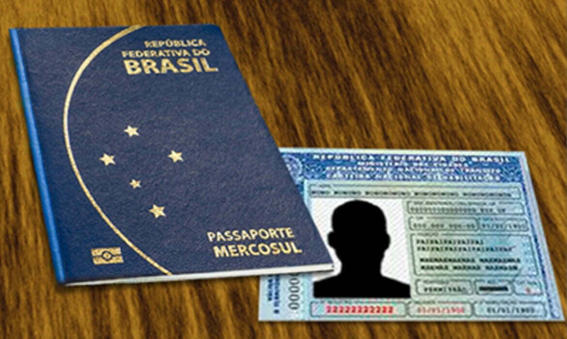 CNH e passaporte