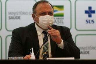 combate a pandemia de covid 19150320211068