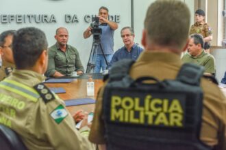 Prefeito Ulisses Maia se reúne com Polícias Civil e Militar e discute reforço na segurança pública