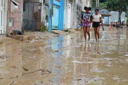 Buscas por desaparecidos se concentram em bairro isolado