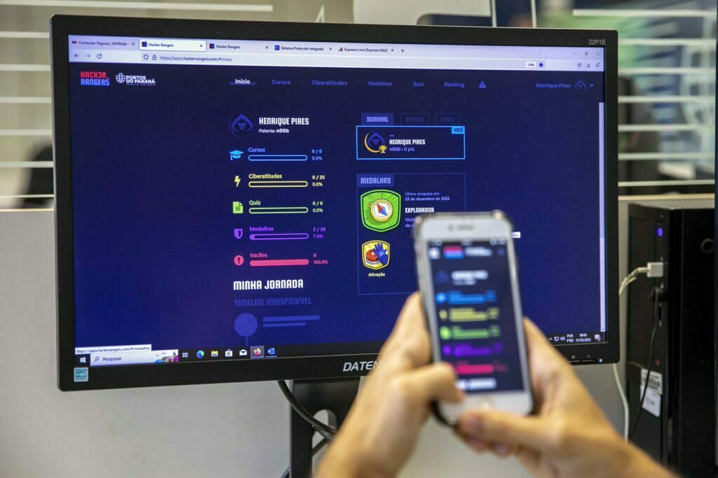 Game "Hacker Rangers" será usado por portuários do Paraná para aprender sobre cyber segurança 17 Portuários do Paraná usarão game "Hacker Rangers" para aprender sobre cyber segurança
