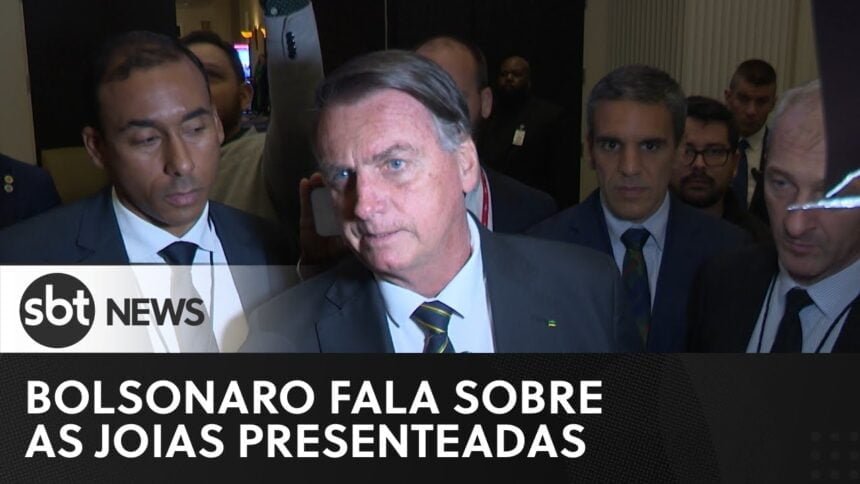 Bolsonaro fala sobre as joias
