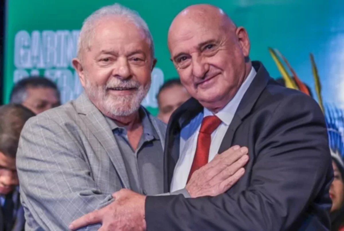 Presidente Lula e o general Goncalves Dias ex ministro chefe do Gabinete de Seguranca Institucional GSI da Presidencia da Republica 1