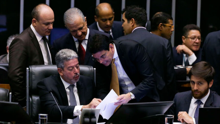 Camara dos Deputados aprova texto base do novo arcabouco fiscal