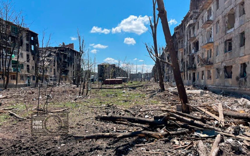 Cidade de Bakhmut Artemovsk em Donbass