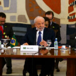 O presidente Luiz Inacio Lula da Silva defendeu o retorno da Uniao de Nacoes Sul Americanas Unasul como mecanismo de cooperacao entre os paises da America do Sul