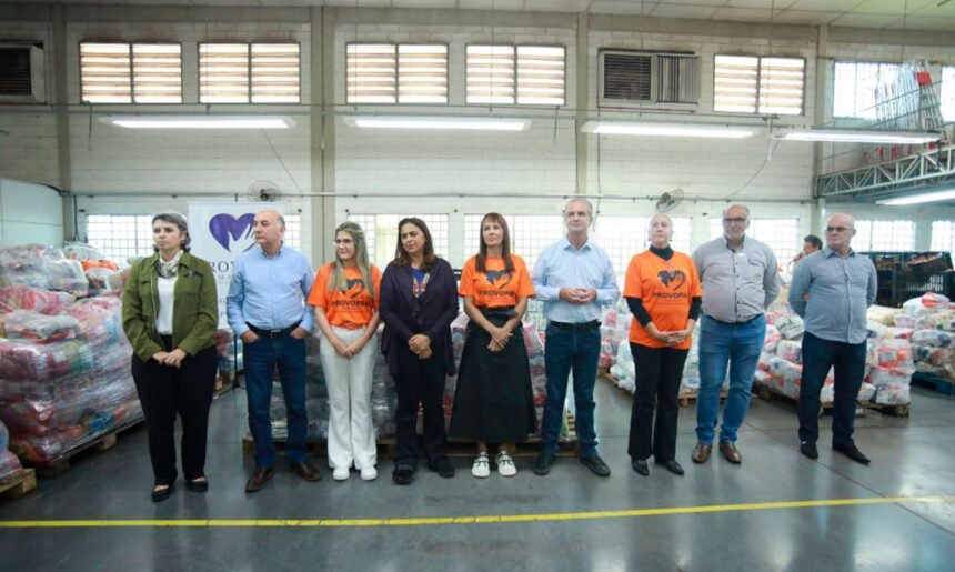 Provopar realiza a entrega de 60 toneladas de alimentos e dos itens de higiene arrecadados durante as acoes na 49° Expoinga para 39 entidades assistenciais que trabalharam durante o evento