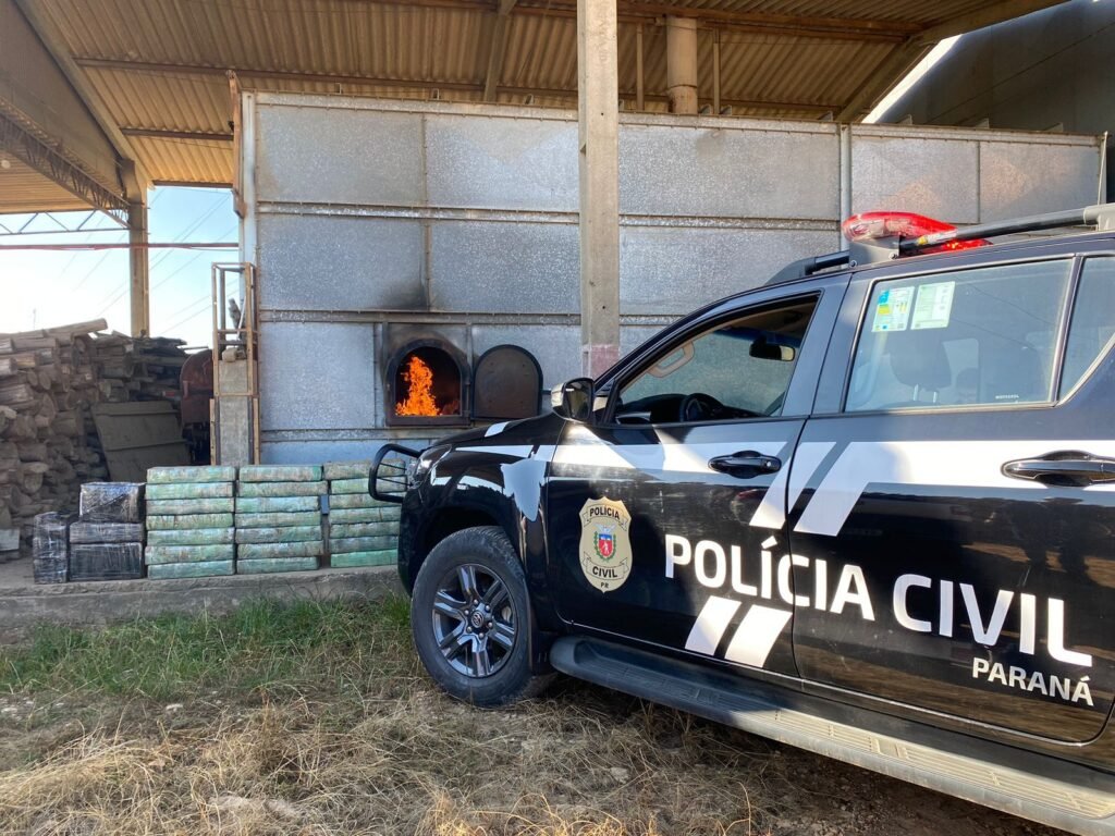 Polícia Civil incinera mais de meia tonelada de drogas no Paraná 2 245d98de 4e3c 45d1 93de e76cdb656e5e