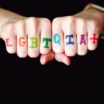 Empresas abraçam a comunidade LGBTQIAP+ e buscam aumentar a diversidade