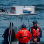 Guarda Costeira norte americana busca pelo submergivel