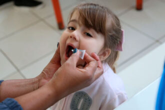 vacinacao contra paralisia infantil