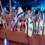 Manifestantes enfrentam a policiaem Israel
