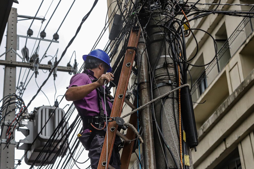 Setor de serviços do Paraná cresce 11,2% nos primeiros cinco meses do ano, melhor resultado do sul do país segundo IBGE 6 servico telecomunicacao 9461