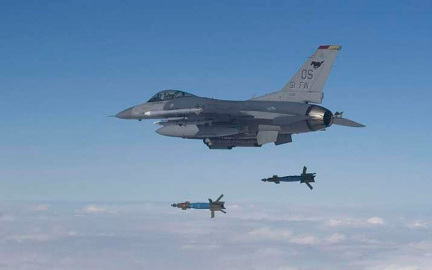 Aviões de guerra caças F-16