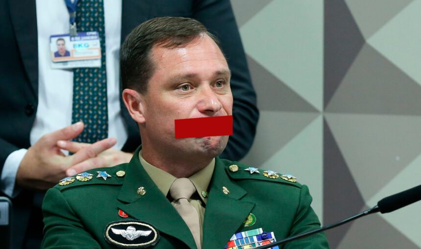 Mauro Cid, amordaçado