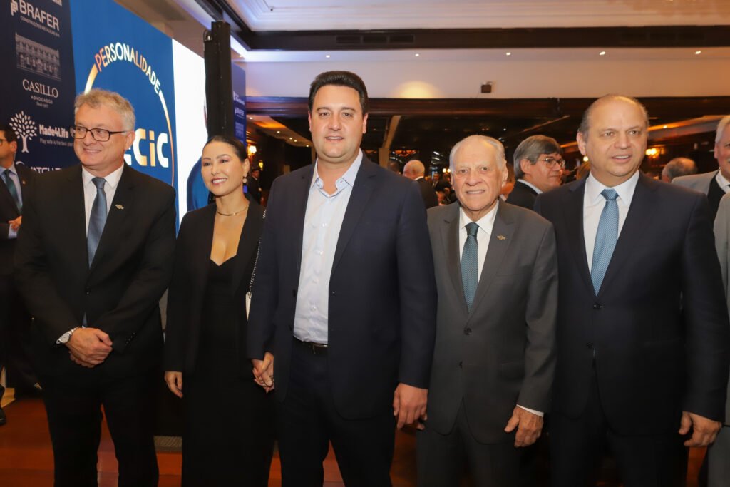 Vice-governador Darci Piana é homenageado com o título Personalidade Aecic 2023 7 homenagem aecic foto rdziura 9598 0
