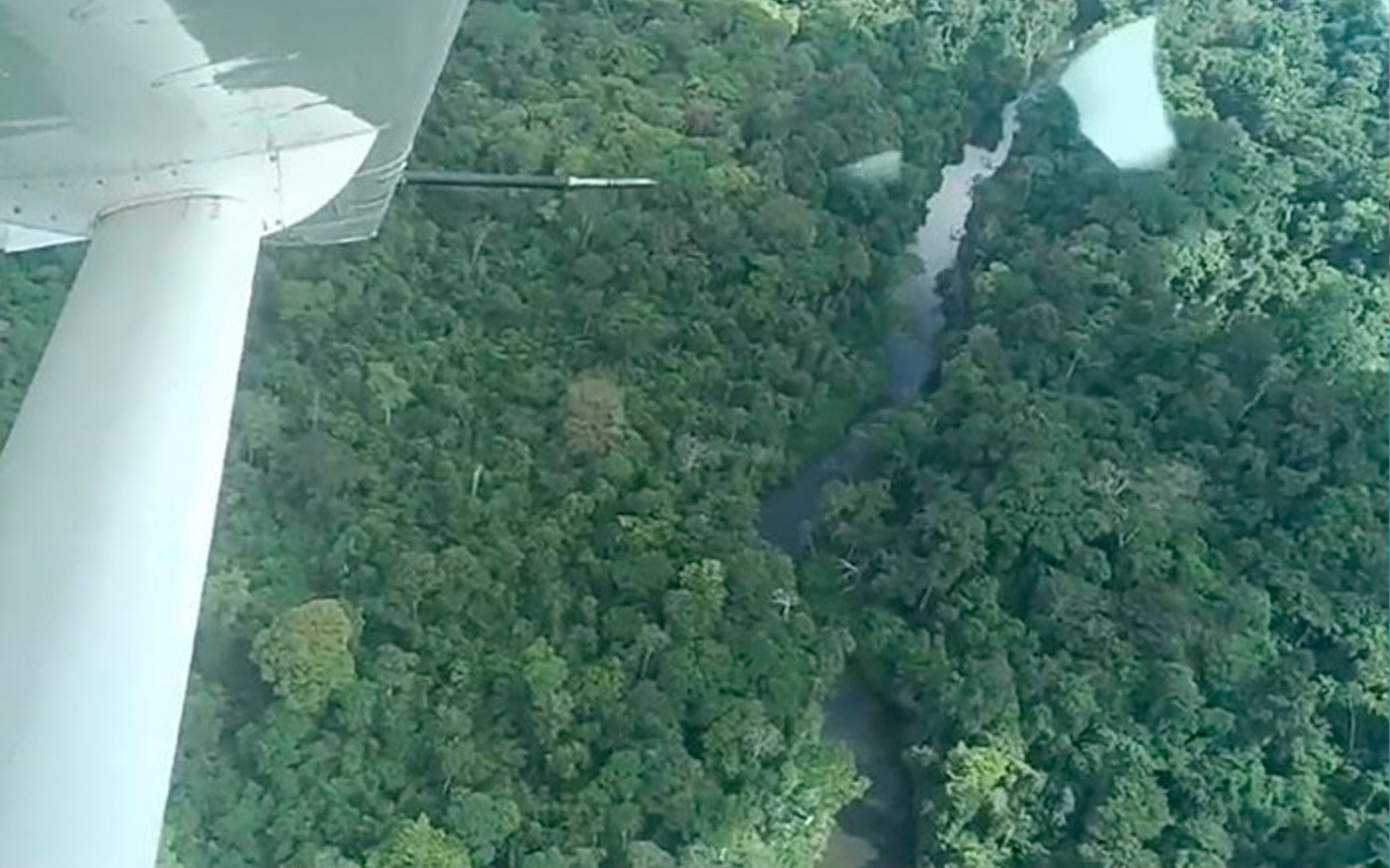 Tripulação de helicóptero desaparecido