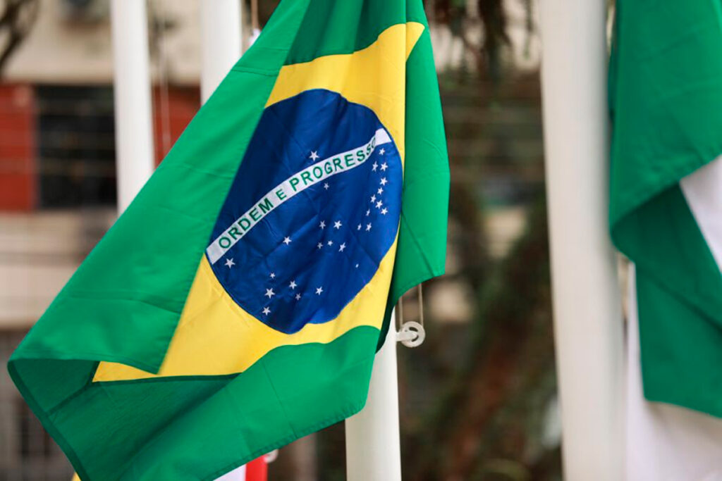 Prefeitura realiza desfile de 7 de Setembro na Avenida XV de Novembro 2 Prefeitura realiza desfile de 7 de Setembro na Avenida XV de Novembro