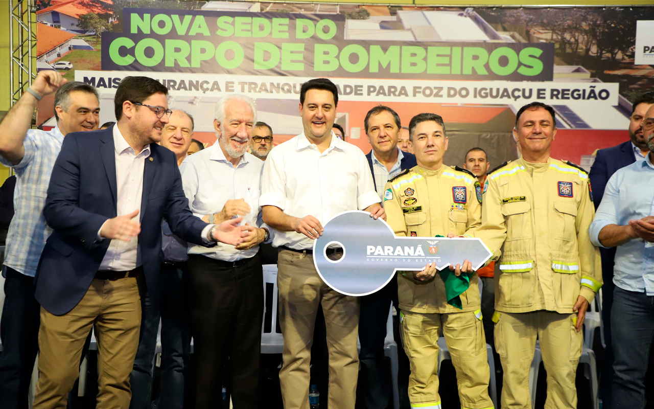 Ratinho Junior inaugura nova sede do Corpo de Bombeiros de Foz do Iguaçu, a maior do Estado