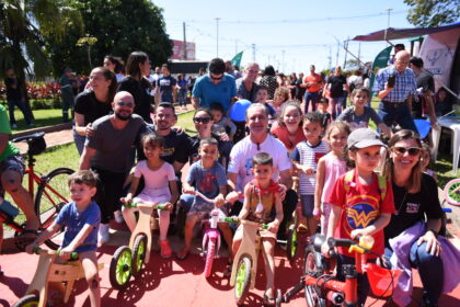 Com nova ciclovia na Av. Mário Clapier Urbinati, Maringá chega a 45 km de vias exclusivas para ciclistas