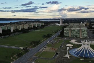 Concurso Nacional Unificado - Prédios da Esplanada dos Ministérios, Brasília, DF.