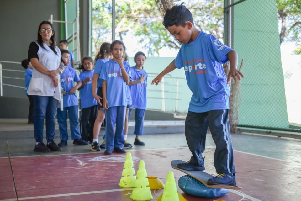 Prefeitura de Maringá promove desenvolvimento esportivo e amplia modalidades com projeto inovador na rede municipal de ensino 4 Com projeto inovador na rede municipal de ensino, Prefeitura promove desenvolvimento esportivo e amplia modalidades