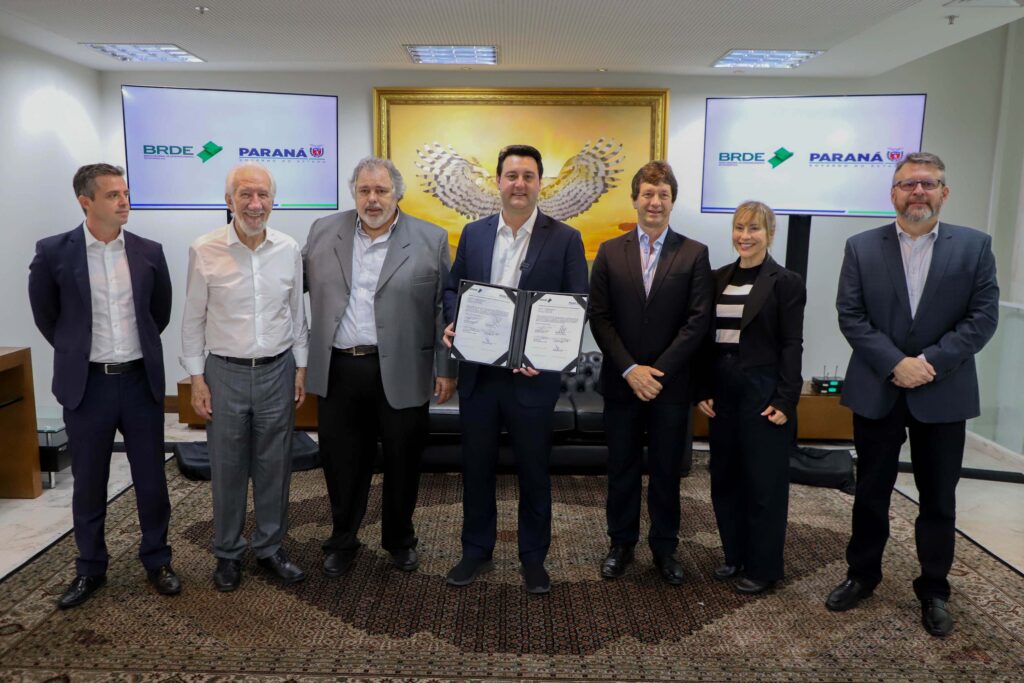 BRDE libera R$ 91,4 milhões para novos investimentos de empresas e prefeituras 7 governador brde 25 09 23 78