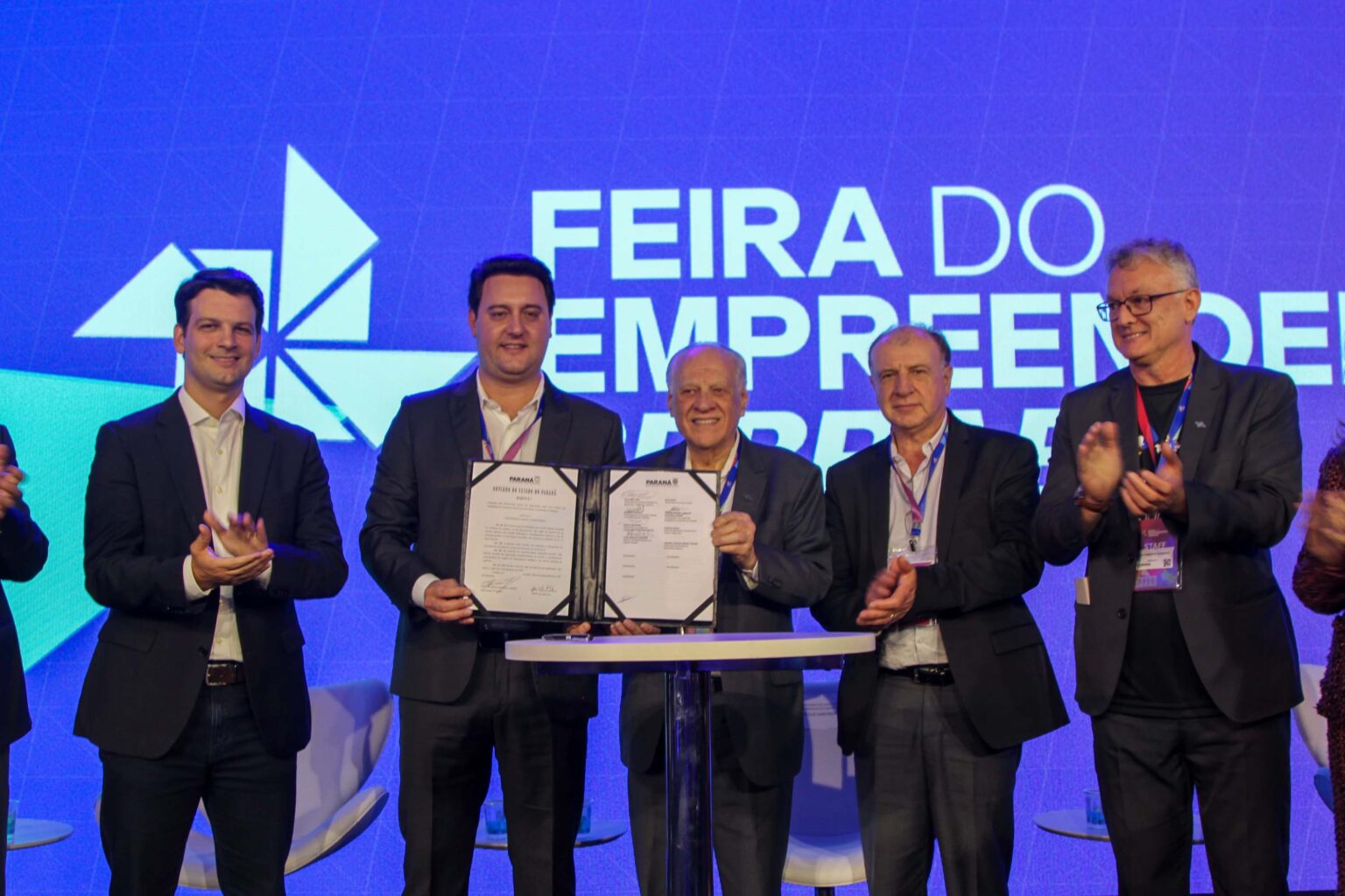 Para facilitar abertura de empresas, decreto dispensa licenças de mais de 770 CNAEs