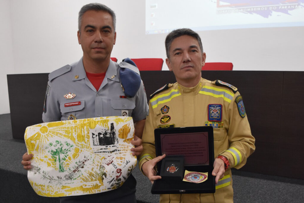 Corpo de Bombeiros do Paraná vira referência para curso de oficiais da PM de São Paulo