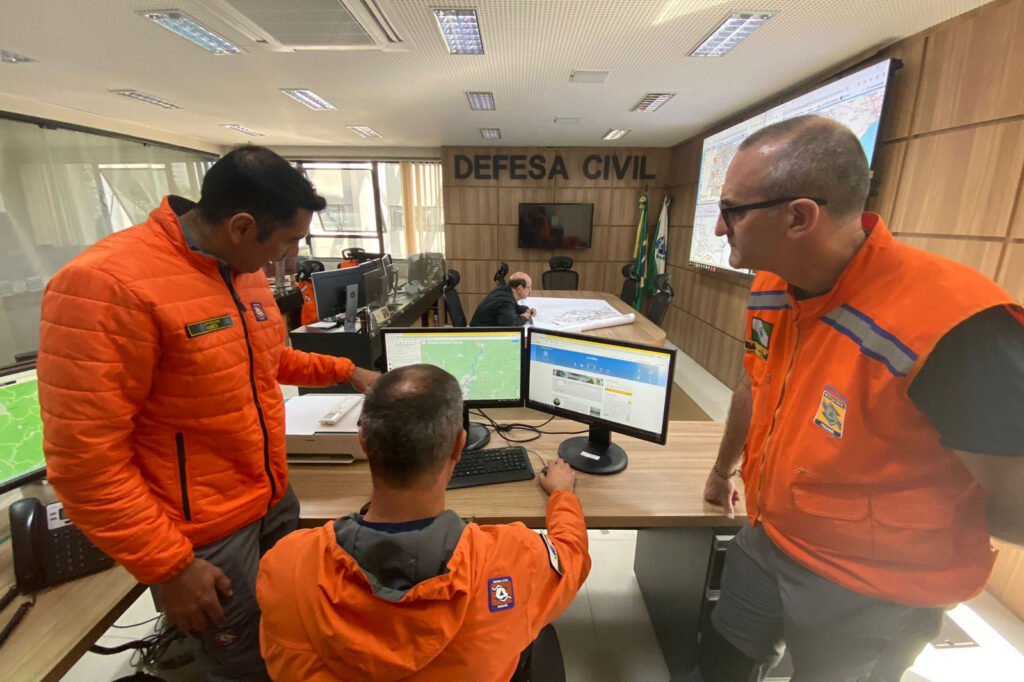 Rio Grande do Sul: Defesa Civil do Paraná auxiliará cidades gaúchas com documentação para acessar recursos 2 whatsapp image 2023 09 11 at 10.03.18