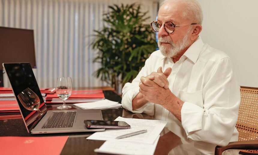 Conflito em Gaza; Lula conversa com presidente de Israel e pede corredor humanitário
