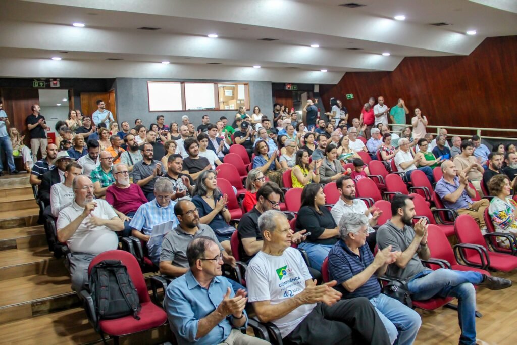 Partidos de esquerda e de centro formam coalizão em Maringá para as eleições 2024 2 Partidos de esquerda e de centro formam coalizão em Maringá para as eleições 2024