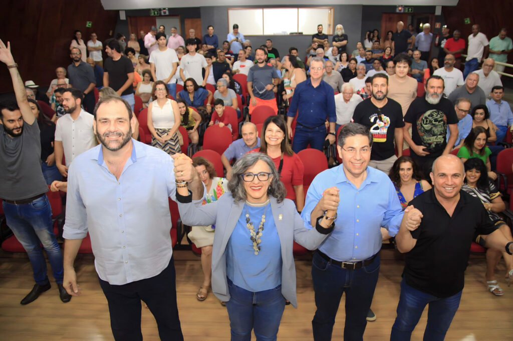Partidos de esquerda e de centro formam coalizão em Maringá para as eleições 2024 8 Partidos de esquerda e de centro formam coalizão em Maringá para as eleições 2024