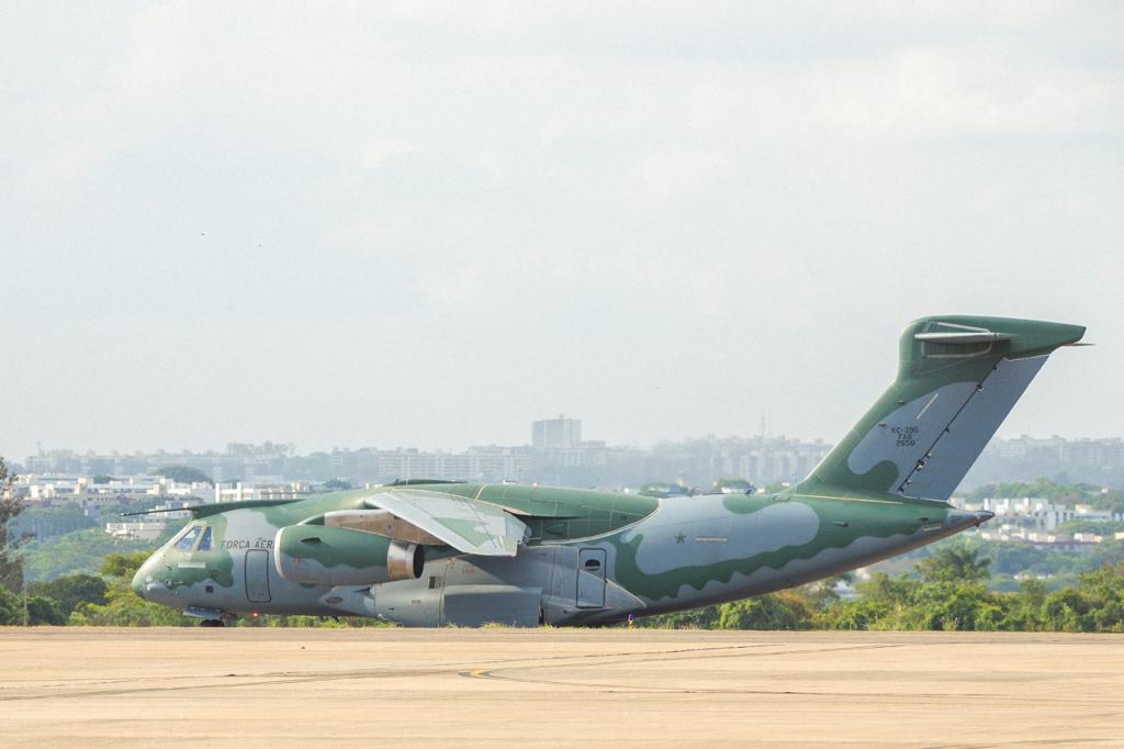 3ª aeronave da FAB decola para fazer a repatriação de brasileiros nos territórios de Israel e Palestina 7 aeronave KC-390 Millennium (Embraer)