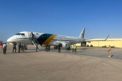 Avião da Presidência da República pousa no Egito com apoio humanitário