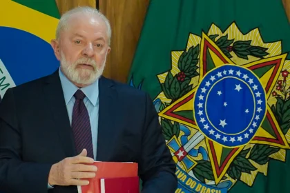 Luiz Inácio Lula da Silva (PT) durante café da manhã com jornalistas no Palácio do Planalto