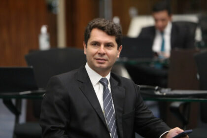 Deputado Alexandre Curi