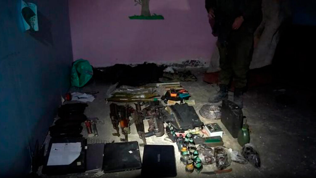 Forcas israelenses encontram armas em esconderijo em Gaza 2 | Saiba Já News