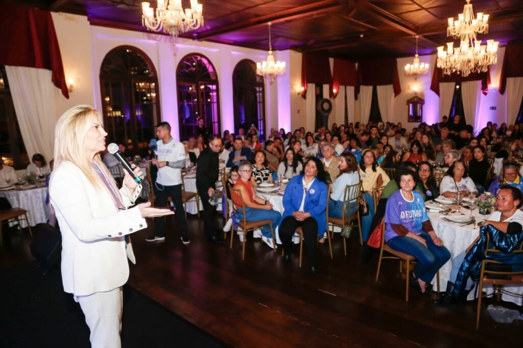 PP filia mais de 430 lideranças femininas em Curitiba 3 PP filia mais de 430 lideranças femininas em Curitiba